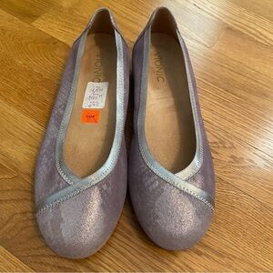 Vionic Spark Caroll Metallic Purple Suede Ballet Flats size 7.5